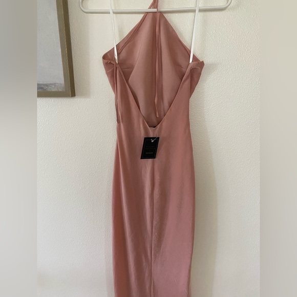 Backless Halter neck Maxi dress - Picture 2 of 6